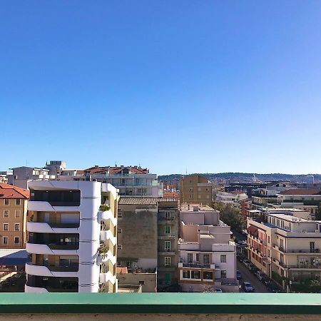 Skyescape Pescara Centro Apartment ภายนอก รูปภาพ